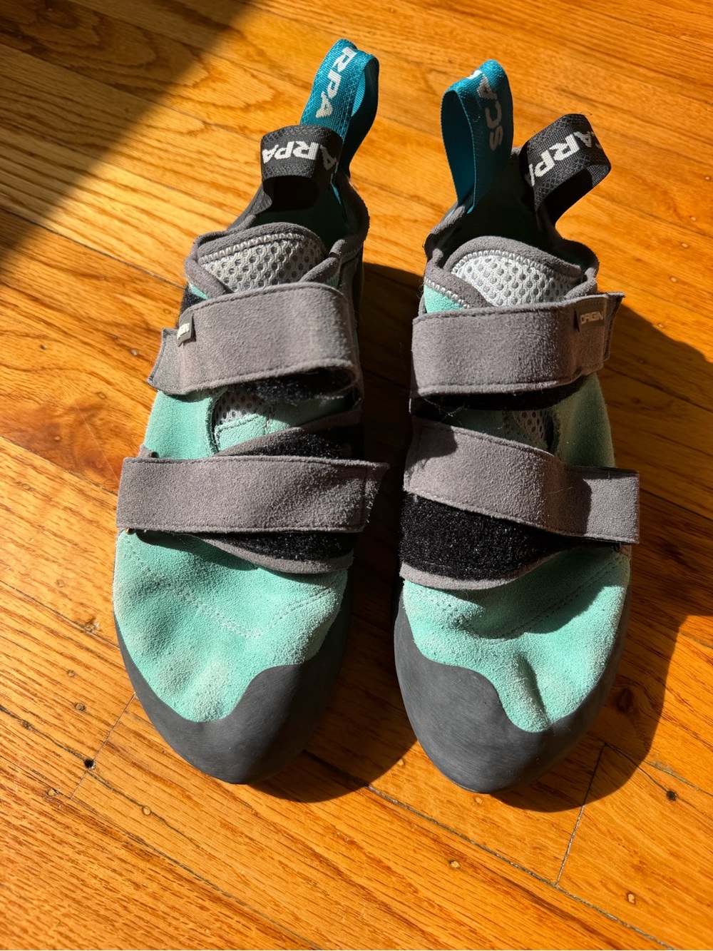 La Sportiva Women's Teal and Gray Climbing Shoes